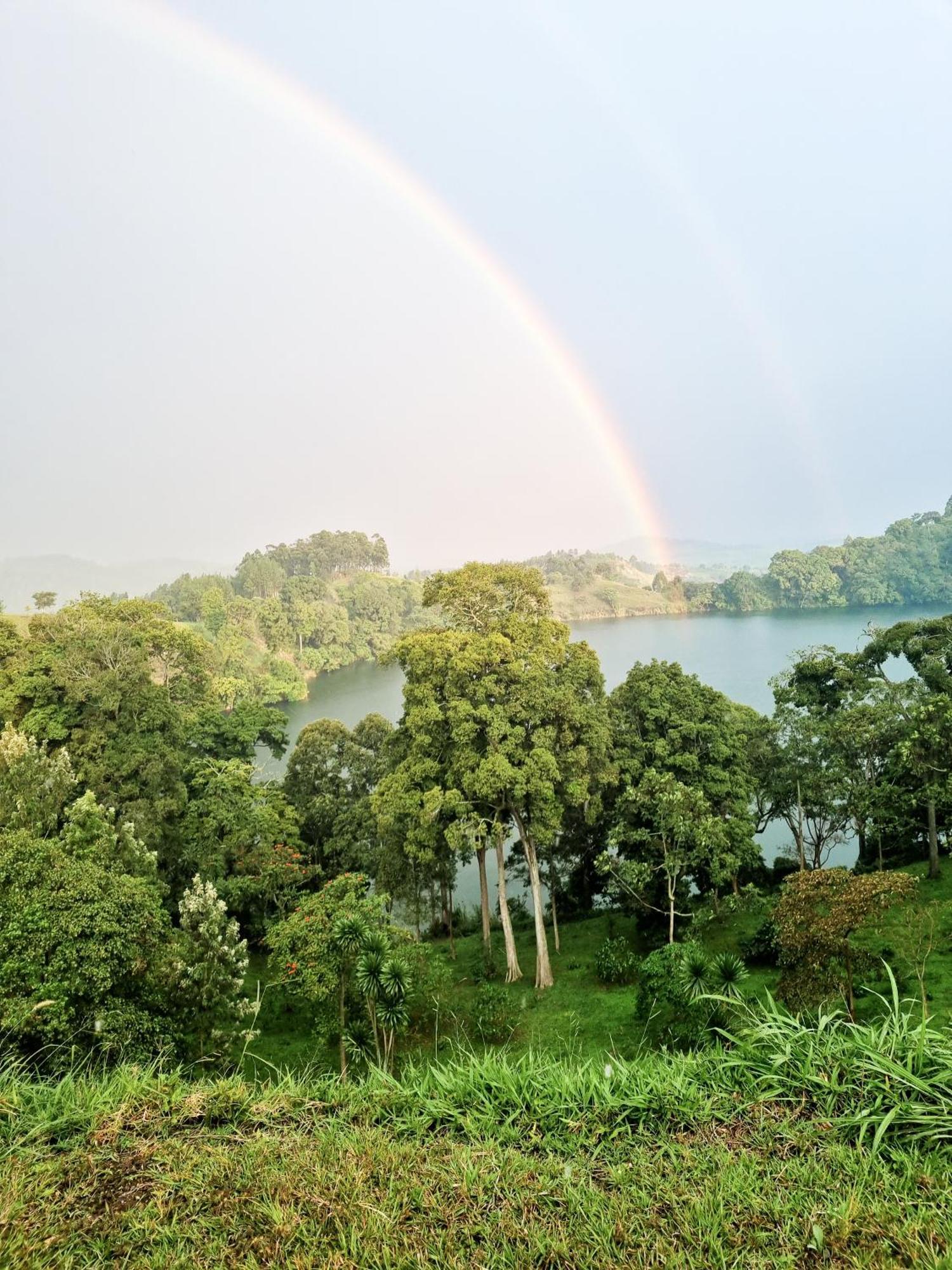 Lake Nyamirima Cottages Fort Portal Kültér fotó